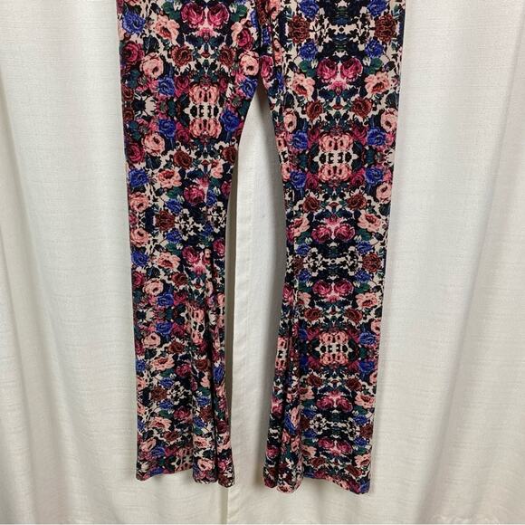 Show Me Your MuMu Sleeping Beauty Floral Bam Bam Bell Pants Sz.L NWT - Picture 7 of 15